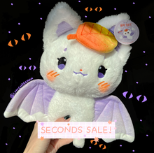 Load image into Gallery viewer, SECONDS SALE Boo Batbat- Series 5
